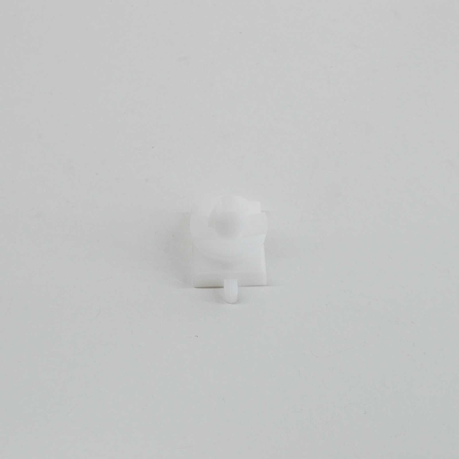 NEU FORD TRANSIT MK4 SEITENLEISTE HALTERUNGSCLIP 2409573 BK31  