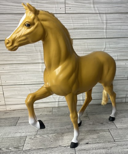 Vintage 1980 DALLAS BARBIE DOLL HORSE with Saddle & Original Box - Picture 3 of 21