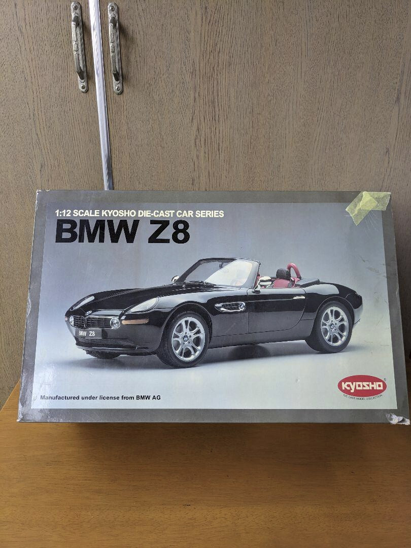 京商 1/12 　BMW Z8　ダイキャストカーシリーズ　送料無料 KYOSHO BMW Z8 Roadster 1/12 Diecast Model Car Collectible | eBay