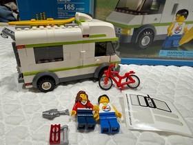 LEGO CITY: Camper 7639 100% w/Manuals, Mini Figures and Box! RETIRED