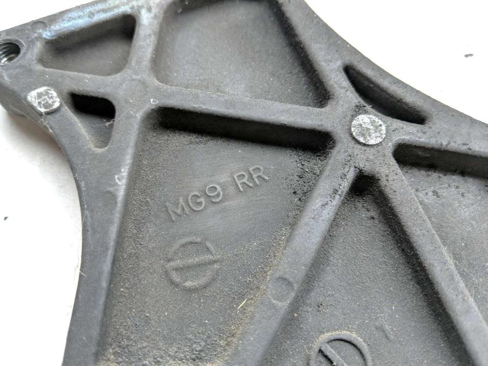 Suporte de montagem de pinça de freio 85 Honda Goldwing 1200 GL1200 - Imagem 4 de 4