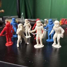 Vintage 1960s MPC Plastic Space Men Astronaut Figures Red, White  Blue 8 Fig