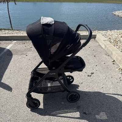 Nuna Triv Blk/white  Compact Infant - Baby Stroller Up To 50lbs Immaculate