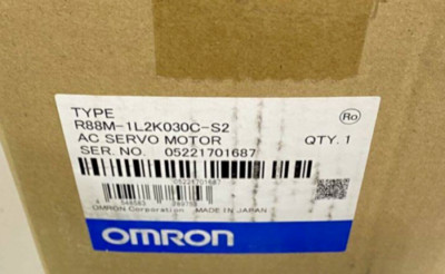 Omron R88M-1L2K030C-S2 Servo Motor 1PC New R88M1L2K030CS2