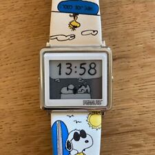 Epson W1-pn20510 Smart Canvas Peanuts Snoopy Joe Cool Wrist Epson W1-pn20510 Smart Canvas Peanuts Snoopy Joe Cool Wrist
