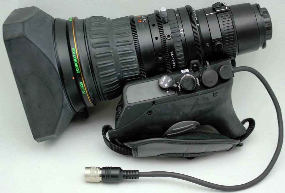 Lente HD Fujinon HTs18X4.2BRM M-48 1:1.4 1/3" para GY-HM790 Sony Panasonic HPX370 Foto 2 de 4