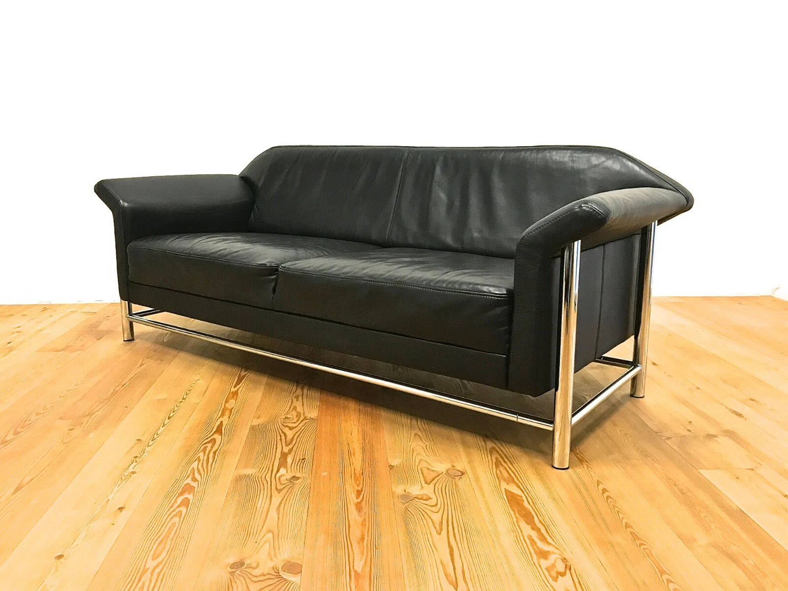 Brühl & Sippold Opus design sofa two-seater leather couch Black