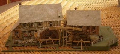 Spur HO: FALLER  Combi Kit HEXENLOCHMÜHLE / Wassermühle, gebaut (1915)