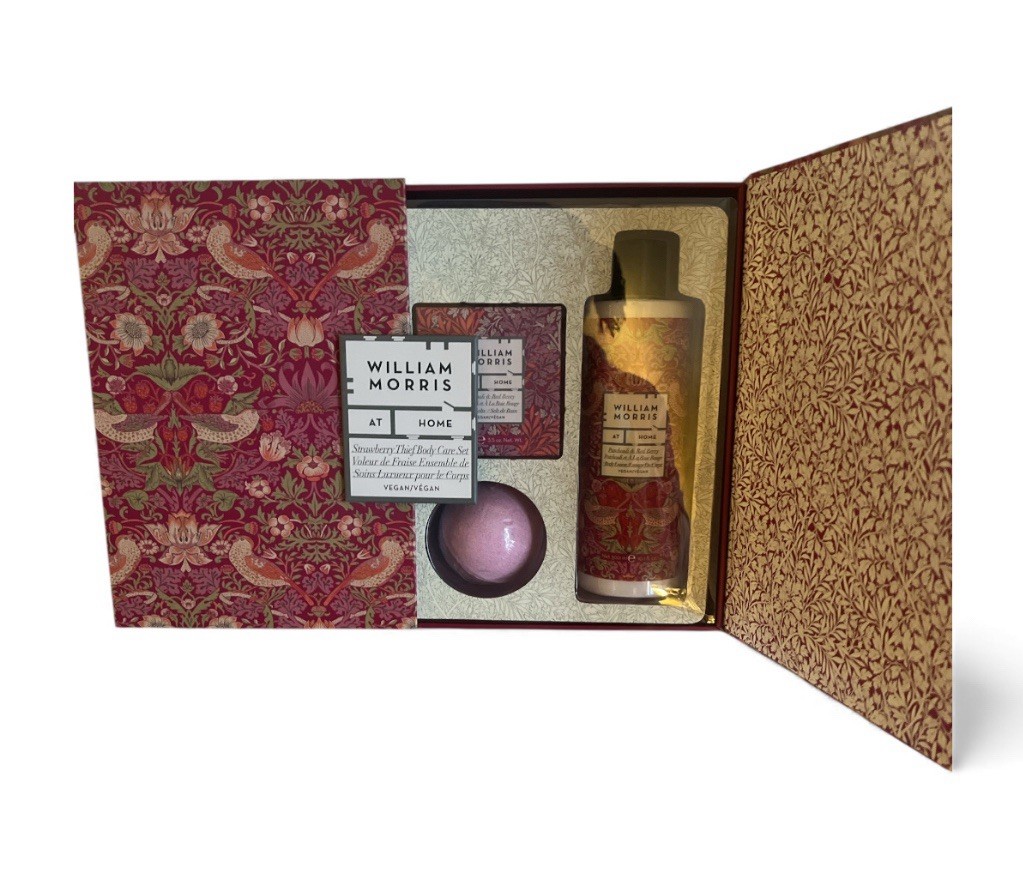 William Morris at Home Patchouli&Red Berry| Strawberry Thief Body Care Gift  Set