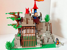 Vintage LEGO Castle #6076 DARK DRAGON'S DEN~100% Complete with/Manual
