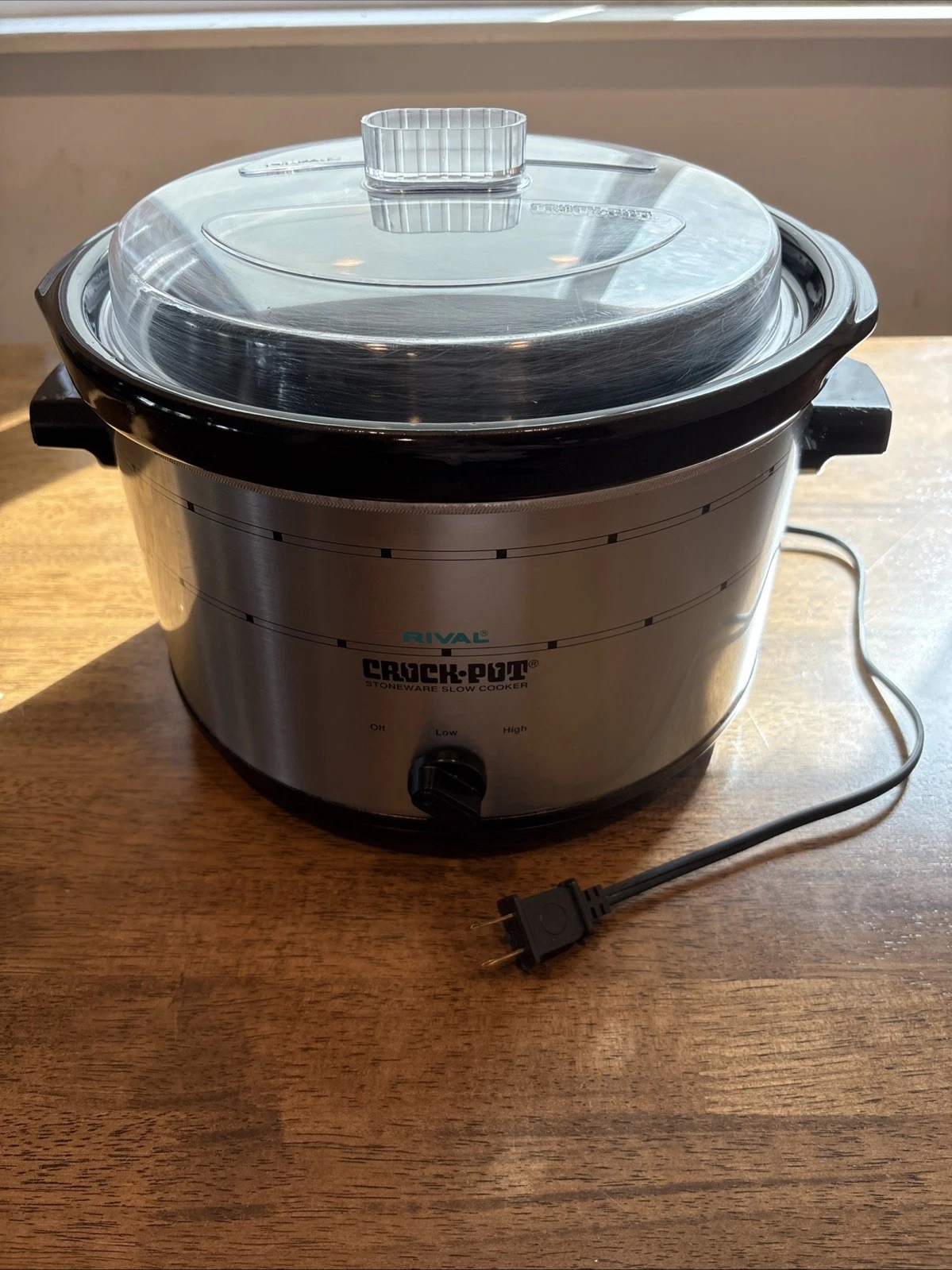 VTG Rival Crock-Pot Slow Cooker 5qt Silver 3351 Stoneware 3-Setting Works READ
Opens in a new window