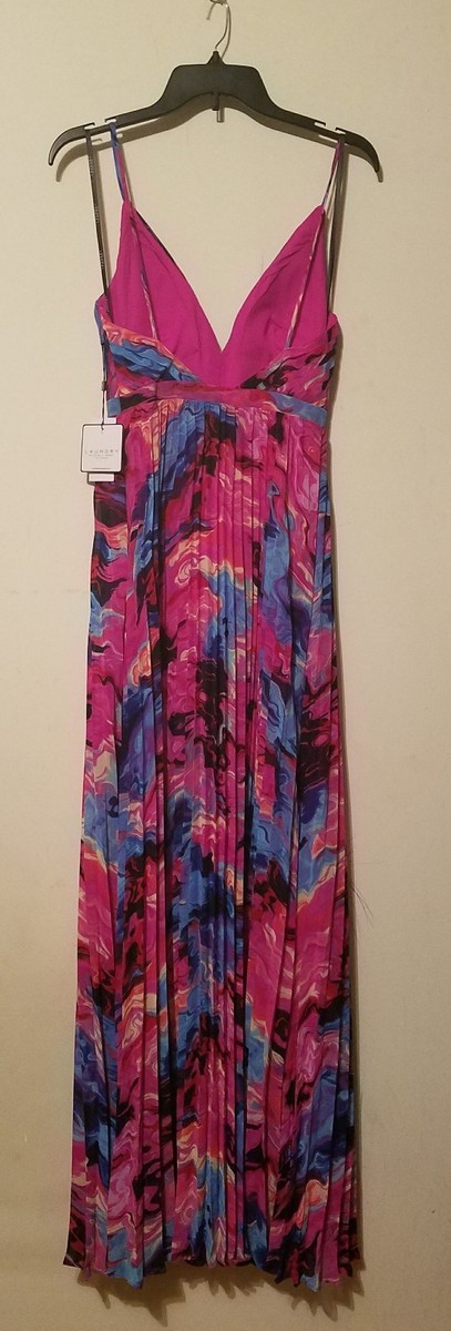laundry by shelli segal pleated dress Laundry by Shelli Segal | Bloom with elegance! This printed pleated cocktail dress is your perfect companion for those unforgettable evenings. #LaundryByShelli