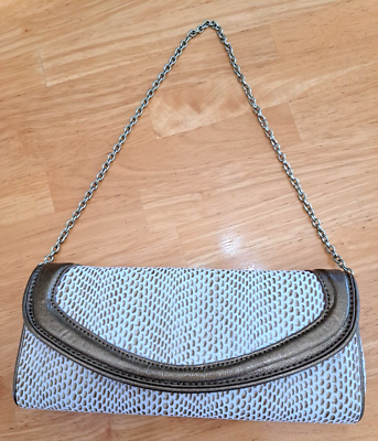 ◇SONDRA ROBERTS CHAIN CLUCH BAG Sondra Roberts Faux Snakeskin White & Gold Shoulder Clutch Bag