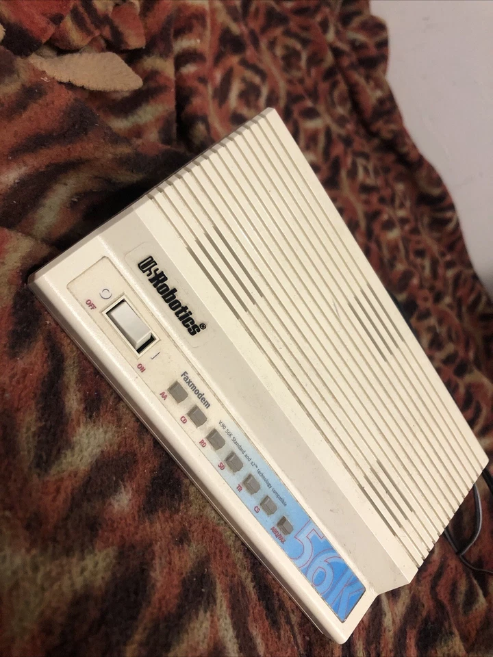 US Robotics Fax modem V.90 56k Standard & X2 Technology Compatible Vtg 1998 3com - Image 2 of 4