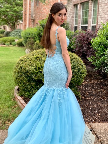 sherri hill blue and white prom dress