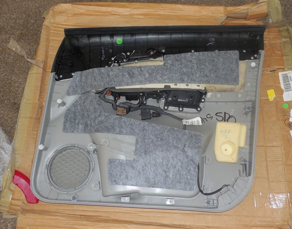 Nuevo panel de moldura interior de puerta Vue izquierda OEM GM 08-09 96837545 Foto 4 de 4