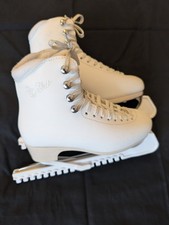 Belati Iris White Ice Skates, Size 33 EU
