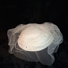 VINTAGE LADIES WHITE VEIL HAT WITH TULLE AND RHINESTONE ACCENTS