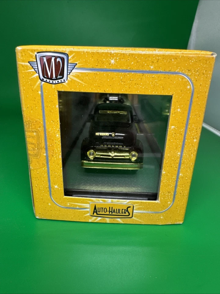 M2 Auto Haulers Chase 1956 Mercury COE and  1949 Mercury Limousine Gold Chrome  - Image 4 of 4