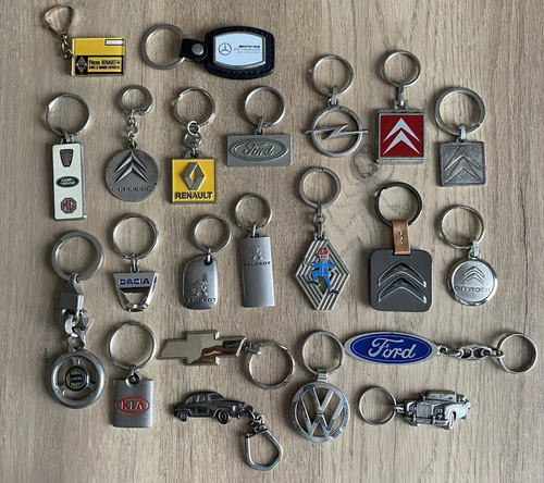 Lot de porte clés automobile auto garage Renault , Citroën , Ford , Peugeot …