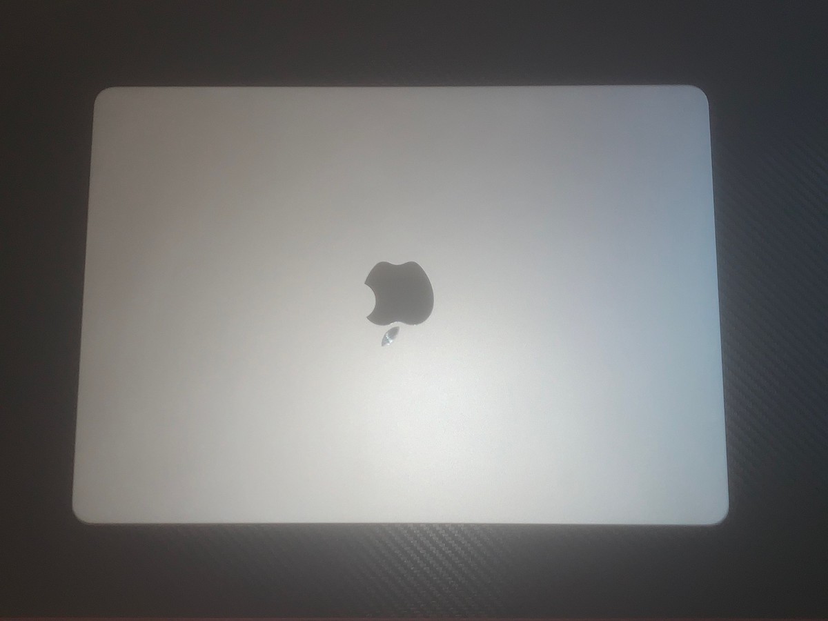 Apple MacBook Air M3 15-inch 24GB RAM 1TB SSD 2024 W/ AppleCare+