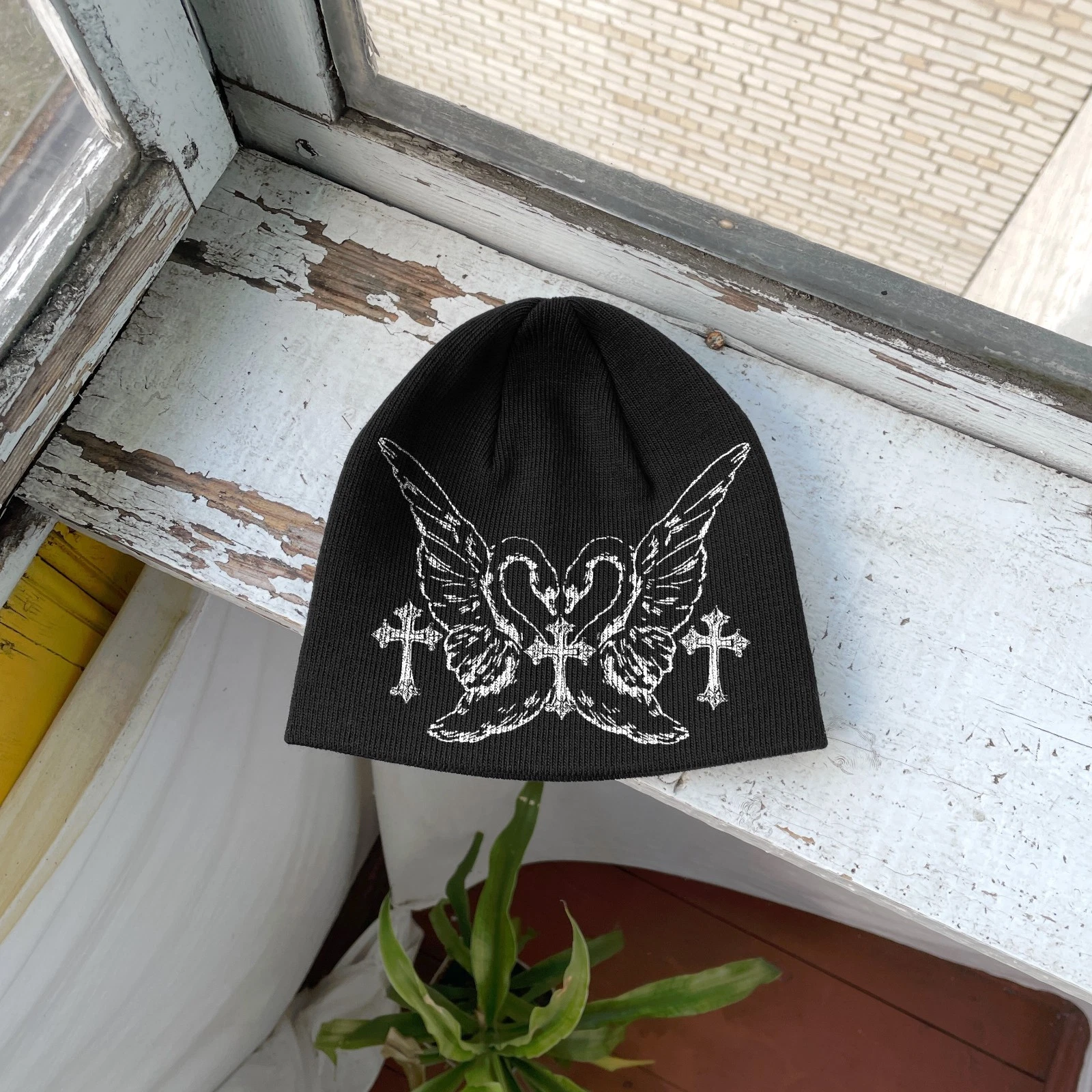 Double Swan Gothic Cross Beanie – Alt Streetwear Grunge Aesthetic Hat
Opens in a new window or tab