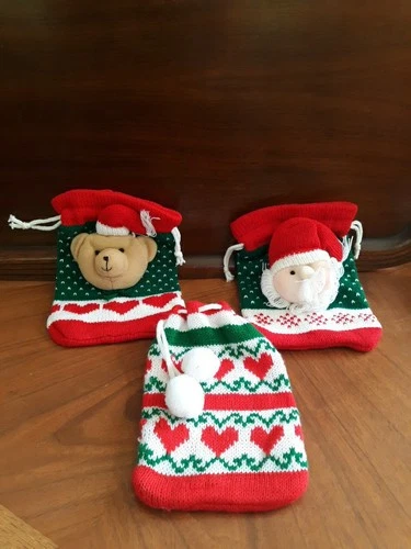 3 Vtg Knitted Christmas Stocking Bags~ Purses W Drawstring Closure 