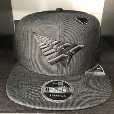 roc nation paper plane dad cap grey 