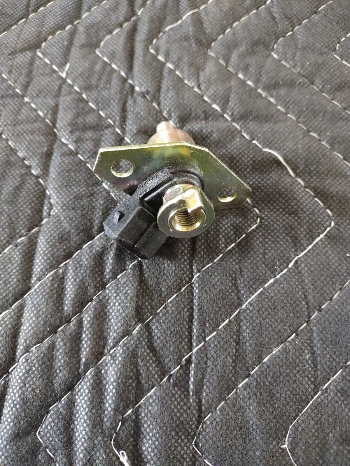 Toyota 22RE Cold Start Fuel Injector 4runner Pickup 2326035010 NOS Out