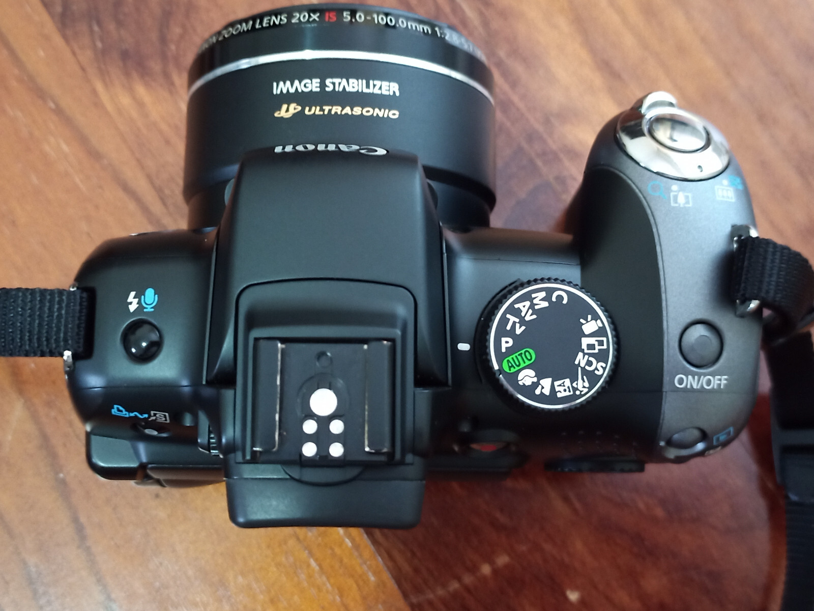 Canon PowerShot SX10 IS Digital Camera 10MP 20x Zoom NOT WORKING