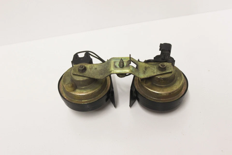 P807133 BMW Mercedes Jaguar Cadillac Juego de bocinas tono alto y bajo FIAMM 0055306 OEM Foto 3 de 3