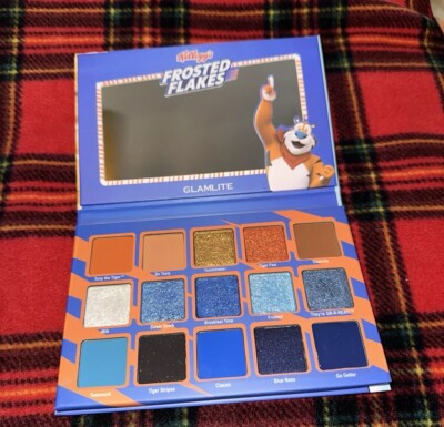   FROSTED FLAKES X GLAMLITE   PALETTE   