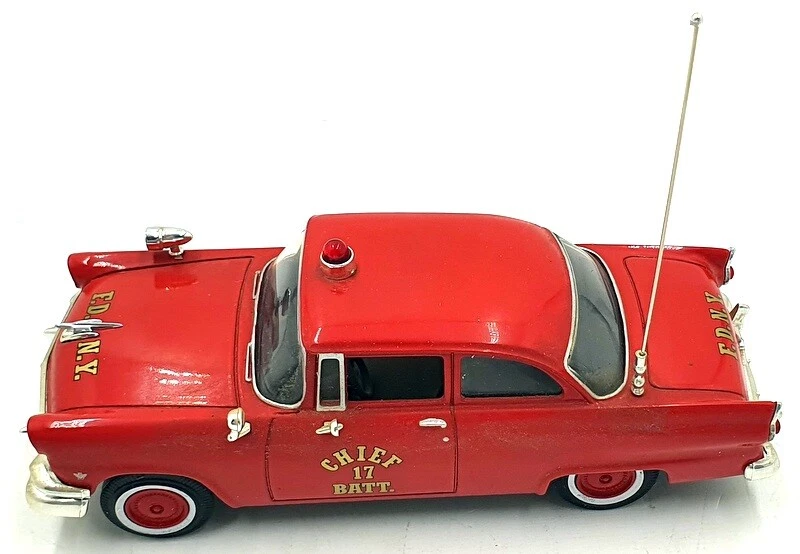 First Gear 1/34 Scale 19-2002 - 1956 Ford Tudor Chief's Car - F.D.N.Y - Image 3 of 4