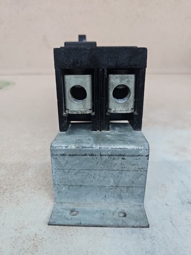 Westinghouse CA2125Y Circuit Breaker 125 AMP 2 Pole 240V with Hardware See pics - Picture 2 of 4