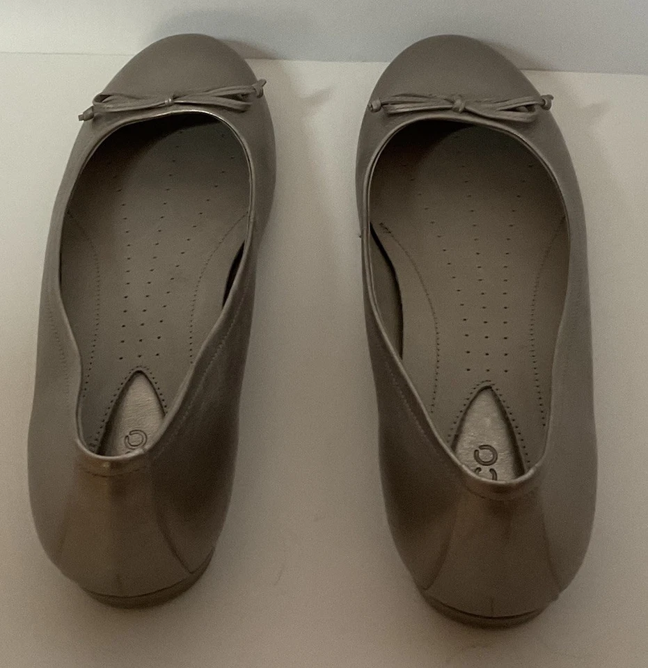 Zapatos planos de ballet Ecco plateados talla 39 EE. UU. 8 nuevos sin etiquetas Foto 3 de 4