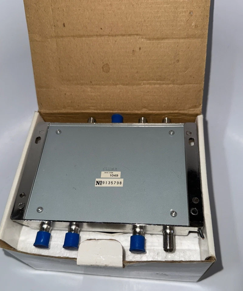 3X4 RCA MULTI-SWITCH LNB + POWER SUPPLY SW34 FTA SATELLITE SPLITTER DSS DBS DISH - Image 4 of 4