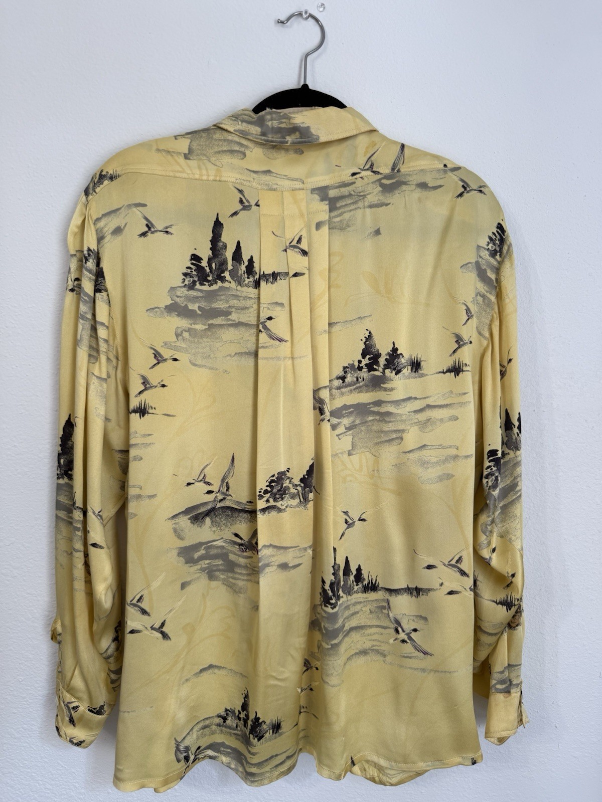 Vintage Women’s Silk Escada Landscape Blouse Size 40 Rare Find! image 6