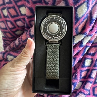 NEW Magneto Watch. Men s. Magnetic Watch Futuristic. Khaki Green Band