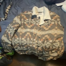 Worn Once Wrangler Southwestern Geometric Sherpa Lined Collared Jacket Xl Worn Once Wrangler Southwestern Geometric Sherpa Lined Collared Jacket Xl