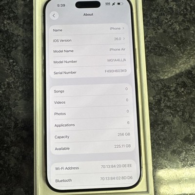 Apple iPhone Air 256GB   T-Mobile LOCKED   100% Battery   Pristine Condition