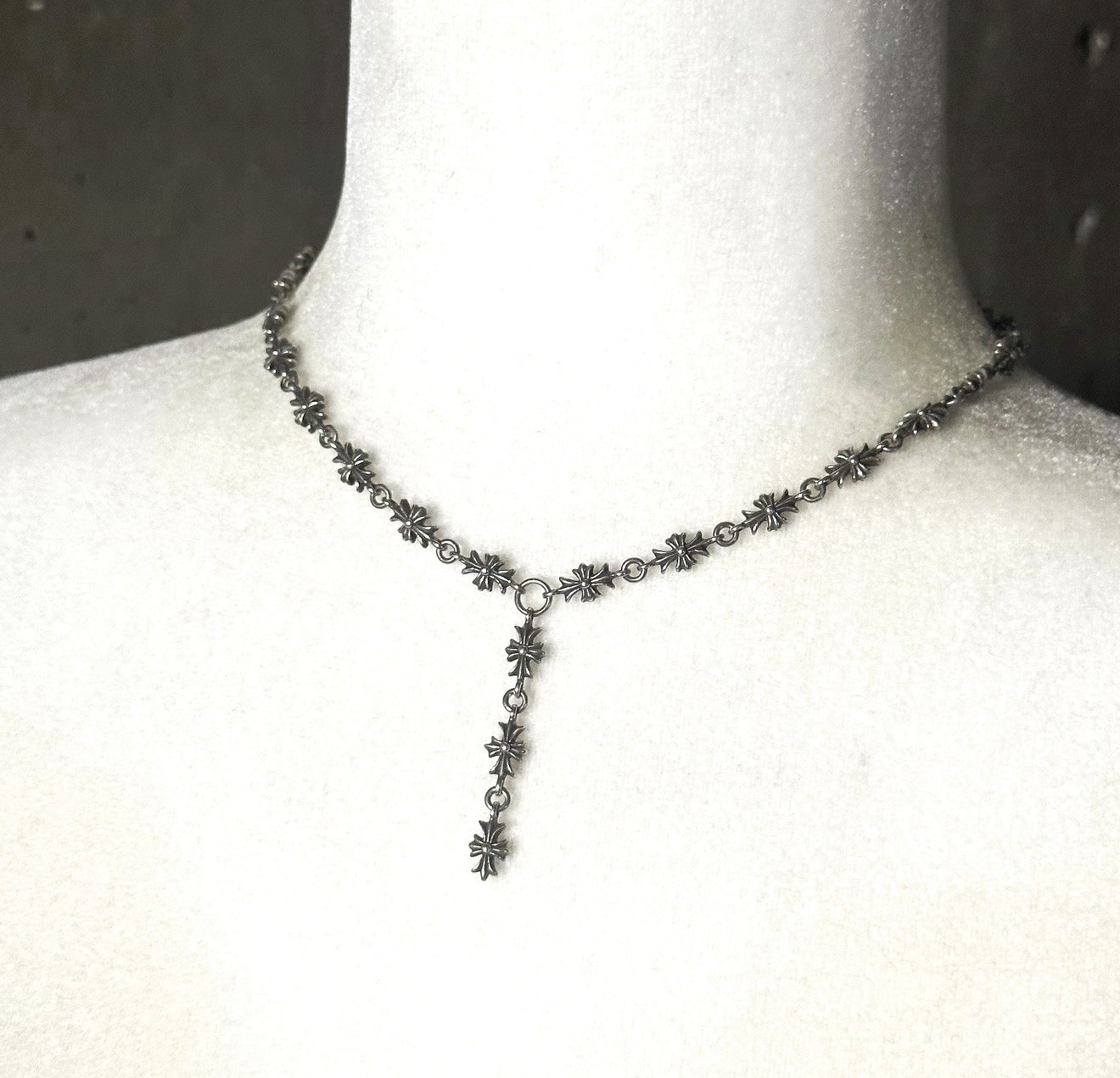 Chrome Hearts TINY E Three Drop Rosary Choker Nec… - image 1