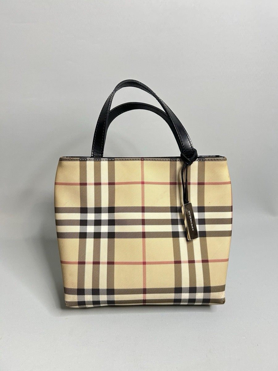 Burberryショルダーバッグ 2325DBF0-FD47-4917-9F75-