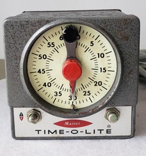 VTG Time-O-Lite Master Industrial Darkroom Timer Model M- 59 By Singer