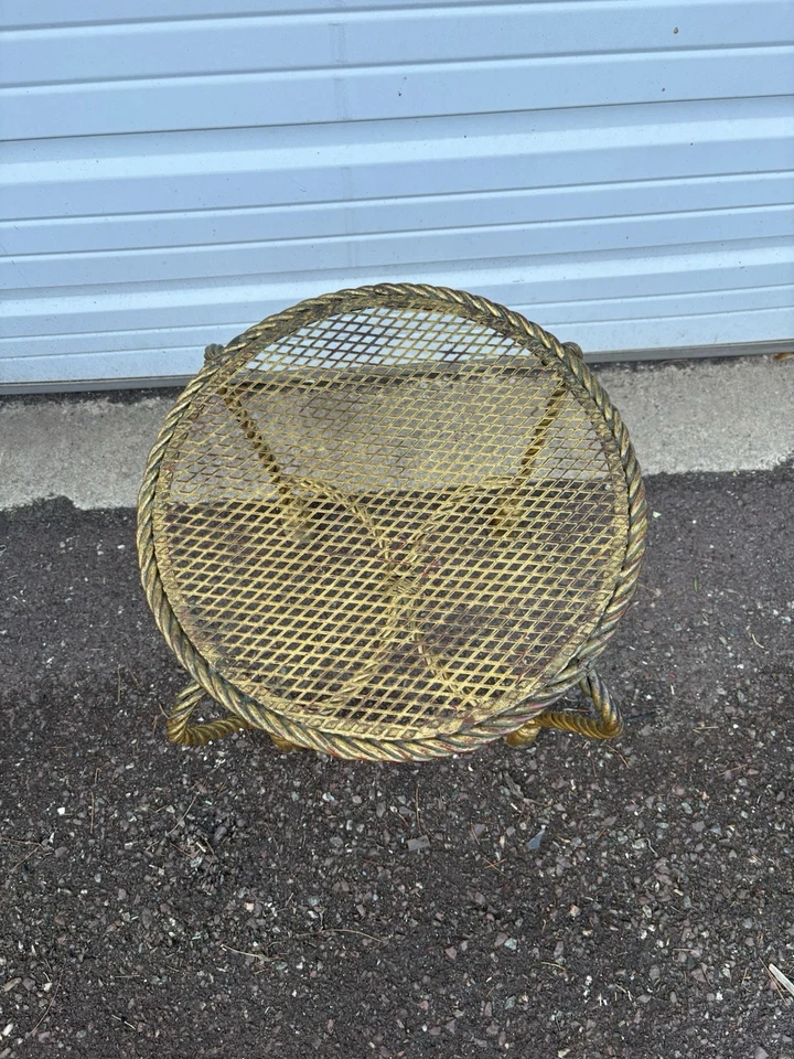 SILLA DE BANCO TABURETE Y BORLA DE HIERRO DORADO CUERDA DE METAL DE HIERRO DORADO VINTAGE ITALIA HOLLYWOOD REGENCY Foto 2 de 4