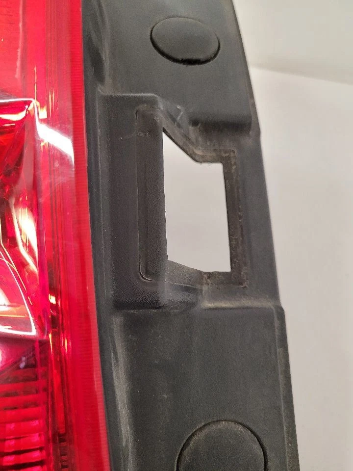 Luz trasera izquierda conductor Chevrolet Equinox LH 2016-2017 23399181 Foto 3 de 4