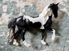 Breyer HORSE 1865 Battlefield Angel 9 H HP BL...