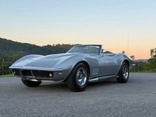 1968 Silver Chevrolet Corvette   | C3 Corvette Photo 1