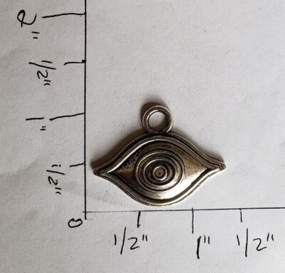 Eye of Horus charms Egyptian falcon bird symbol queen king    E4