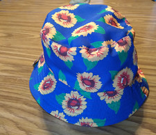 RARE SIX FLAGS HAT - WOMENS SUNFLOWER HAT - W...