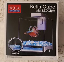 Aqua Culture Betta Cube With LED Light - Uses Three AA Batteries - New In Box
